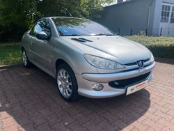 Grau Gebraucht 2003 Peugeot 206 CC Cabrio | 1.899 € (Fairer Preis)