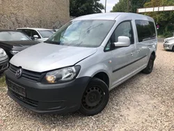 Silber Gebraucht 2013 VW Caddy Maxi Trendline Van / Kleinbus | 6.950 € (Teuer)