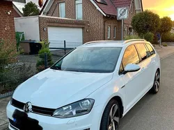 Weiß Gebraucht 2015 VW Golf VII LOUNGE Kombi | 8.890 € (Guter Preis)