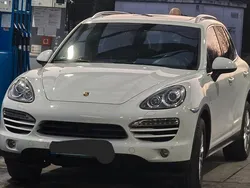 Weiß Gebraucht 2014 Porsche Cayenne SUV | 20.700 € (Superpreis)
