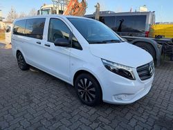 Weiß Gebraucht 2024 Mercedes Vito Van | 39.990 € (Teuer)