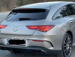 Grau Gebraucht 2020 Mercedes CLA250e Shooting Brake Kombi | 23.600 € (Fairer Preis)