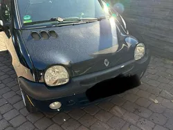 Violet Gebraucht 2001 Renault Twingo Kleinwagen | 350 €