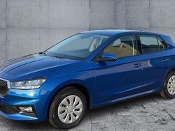 Blau Neu 2025 Skoda Fabia Essence Limousine | 17.970 € (Guter Preis)