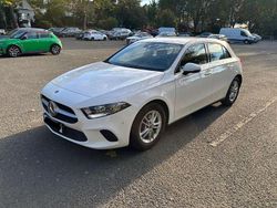 Weiß Gebraucht 2019 Mercedes A200 Limousine | 18.500 € (Guter Preis)