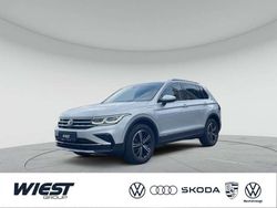 Reflexsilber metallic Gebraucht 2022 VW Tiguan Elegance SUV | 32.650 €