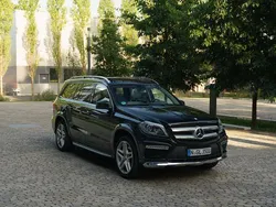 Schwarz Gebraucht 2012 Mercedes GL350 SUV | 37.900 €