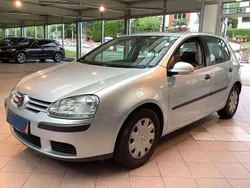 Reflexsilber Gebraucht 2004 VW Golf IV Trendline Kleinwagen | 4.999 €