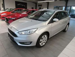 Silber Gebraucht 2015 Ford Focus Business Edition Kombi | 4.950 € (Guter Preis)
