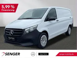 Weiß Gebraucht 2024 Mercedes Vito Van / Kleinbus | 36.593 € (Fairer Preis)