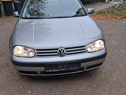 Silber Gebraucht 2003 VW Golf IV Limousine | 2.200 € (Etwas zu teuer)