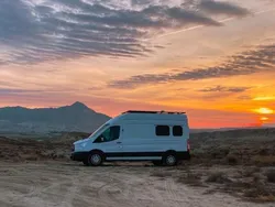 Weiß Gebraucht 2017 Ford Transit Van / Kleinbus | 35.000 €