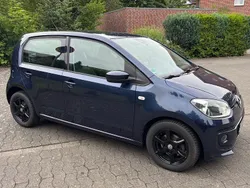 Blau Gebraucht 2015 VW up! Kleinwagen | 4.500 € (Guter Preis)