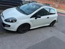 Schwarz Gebraucht 2011 Fiat Punto Kleinwagen | 1.450 € (Guter Preis)
