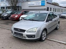 Silber Gebraucht 2006 Ford Focus Trend Limousine | 800 € (Guter Preis)