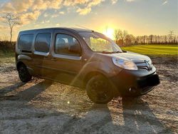 Braun Gebraucht 2016 Renault Kangoo Van / Kleinbus | 6.900 € (Guter Preis)