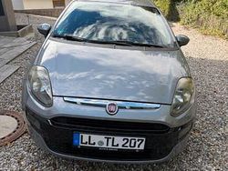 Grau Gebraucht 2011 Fiat Punto Active Kleinwagen | 1.600 € (Superpreis)