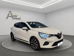 Weiß Gebraucht 2020 Renault Clio V Intens Limousine | 11.499 € (Fairer Preis)