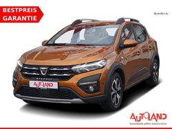 Orange Gebraucht 2021 Dacia Sandero Comfort SUV | 15.950 € (Etwas zu teuer)