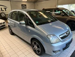 Blau Gebraucht 2009 Opel Meriva Innovation Van / Kleinbus | 5.990 € (Teuer)
