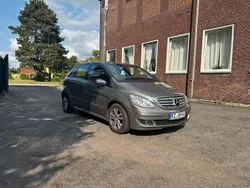 Grau Gebraucht 2007 Mercedes B180 Van / Kleinbus | 1.990 € (Superpreis)