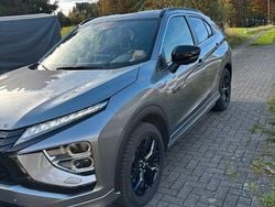 Grau Gebraucht 2022 Mitsubishi Eclipse Cross Select SUV | 23.900 € (Fairer Preis)
