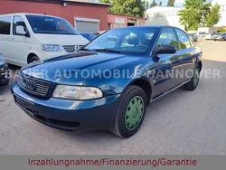 Blau Gebraucht 1996 Audi A4 Limousine | 699 € (Guter Preis)