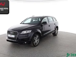 Schwarz (metallic) Gebraucht 2014 Audi Q7 S-Line SUV | 25.880 € (Etwas zu teuer)