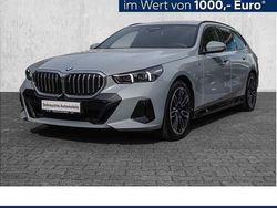 Grau Gebraucht 2024 BMW 520 Comfort Edition Kombi | 50.690 € (Fairer Preis)