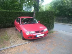 Rot Gebraucht 1997 Mitsubishi Carisma Limousine | 500 € (Superpreis)
