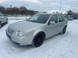 Silber Gebraucht 2000 VW Bora Comfortline Limousine | 2.980 € (Fairer Preis)
