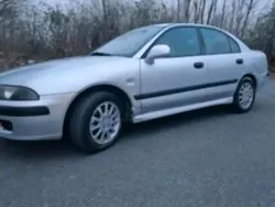 Grau Gebraucht 2003 Mitsubishi Carisma Limousine | 800 €
