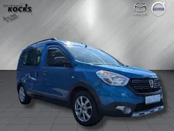 Blau Gebraucht 2018 Dacia Dokker Celebration Van | 10.500 € (Guter Preis)