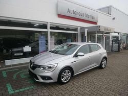 Platingrau Gebraucht 2016 Renault Mégane III Experience Kleinwagen | 9.990 € (Etwas zu teuer)