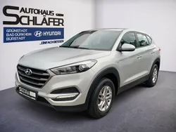 Platinum silver / mic Gebraucht 2016 Hyundai Tucson Classic SUV | 13.980 € (Fairer Preis)