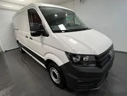 Candyweiß Gebraucht 2024 VW Crafter Van | 32.990 €