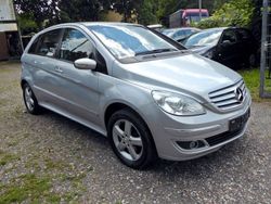 Silber Gebraucht 2005 Mercedes B200 Van / Kleinbus | 4.999 € (Fairer Preis)