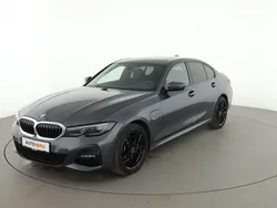 Grau Gebraucht 2022 BMW 320 M Sport Limousine | 34.410 €