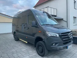 Grau Gebraucht 2023 Mercedes Sprinter Van | 78.500 €
