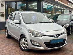 Silber Gebraucht 2012 Hyundai i20 Edition Limousine | 5.690 € (Etwas zu teuer)