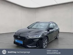 Schwarz Gebraucht 2024 Ford Focus ST-Line X Kombi | 25.940 € (Guter Preis)