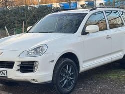 Weiß Gebraucht 2009 Porsche Cayenne SUV | 9.990 € (Etwas zu teuer)