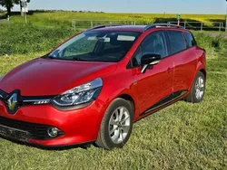Rot Gebraucht 2016 Renault Clio IV LIMITED Kleinwagen | 8.500 € (Fairer Preis)