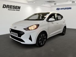 Weiss Gebraucht 2024 Hyundai i10 Trend Kleinwagen | 18.490 € (Fairer Preis)