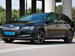 Schwarz Gebraucht 2023 Skoda Superb SportLine Kombi | 27.990 € (Guter Preis)