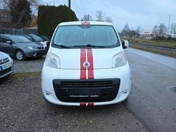 Weiß Gebraucht 2009 Fiat Qubo Trekking Van / Kleinbus | 800 €