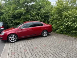 Rot Gebraucht 2006 VW Jetta Comfortline Limousine | 3.999 € (Etwas zu teuer)