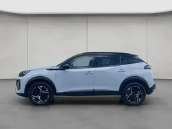 Weiß Gebraucht 2024 Peugeot 2008 GT SUV | 26.485 € (Fairer Preis)