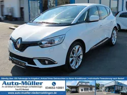 Weiß Gebraucht 2018 Renault Scénic IV Experience Van / Kleinbus | 11.950 € (Fairer Preis)