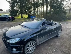 Schwarz Gebraucht 2005 Peugeot 206 CC Cabrio | 600 €